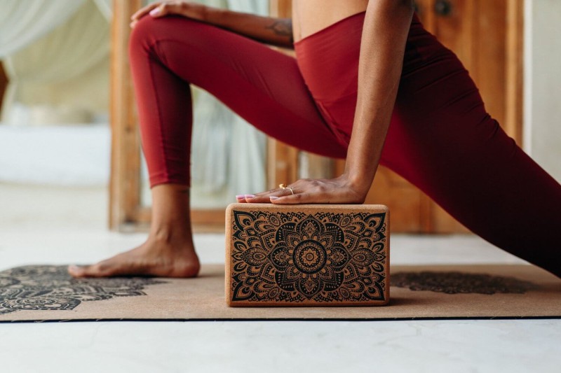 Korkowy klocek do jogi Yoga Design Lab - Mandala Black