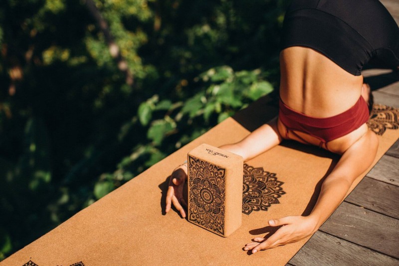 Korkowy klocek do jogi Yoga Design Lab - Mandala Black