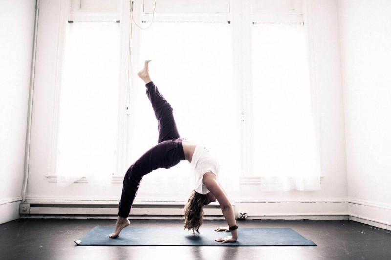 Mata do jogi Jade Yoga Travel 3mm - granatowy