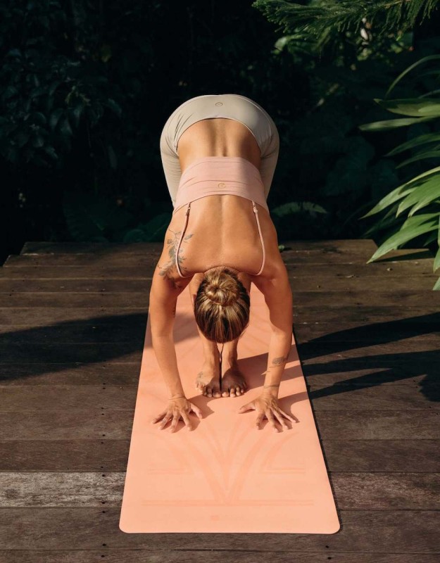 Mata do jogi Yoga Design Lab Infinity 5 mm - Diamond Align Coral