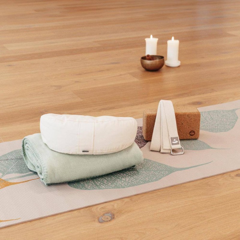 Mata do jogi Bodhi Leela 4,5mm z liśćmi