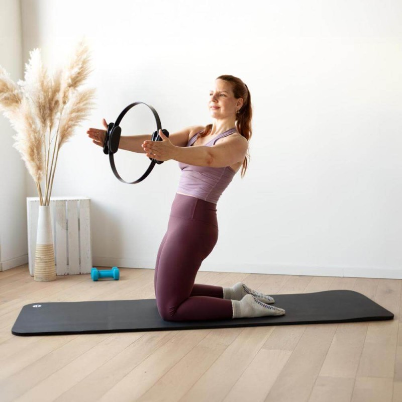 Mata do pilatesu Bodhi 1,5cm - czarny