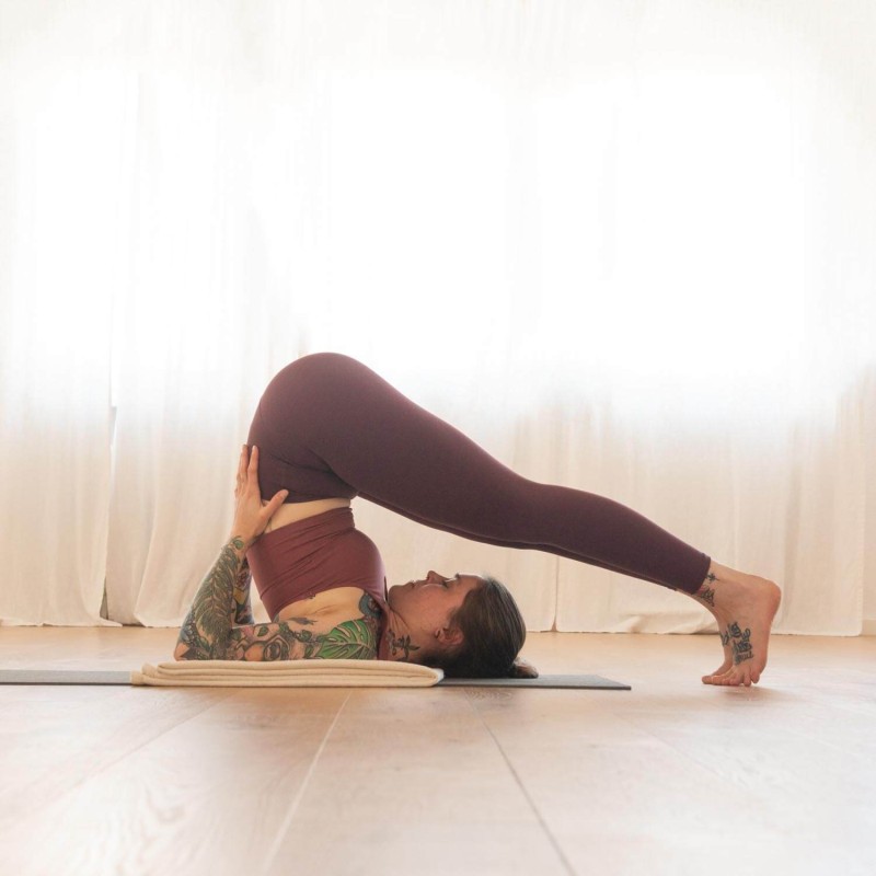 Bawełniany koc do jogi Bodhi Shavasana - ecru