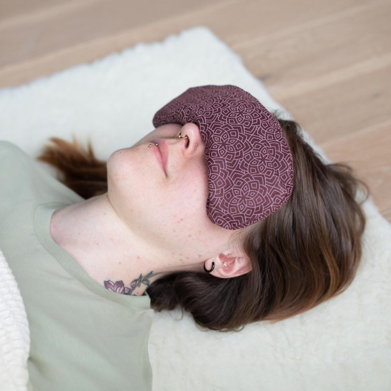 Wegańska poduszeczka na oczy z lawendą Bodhi - śliwkowy