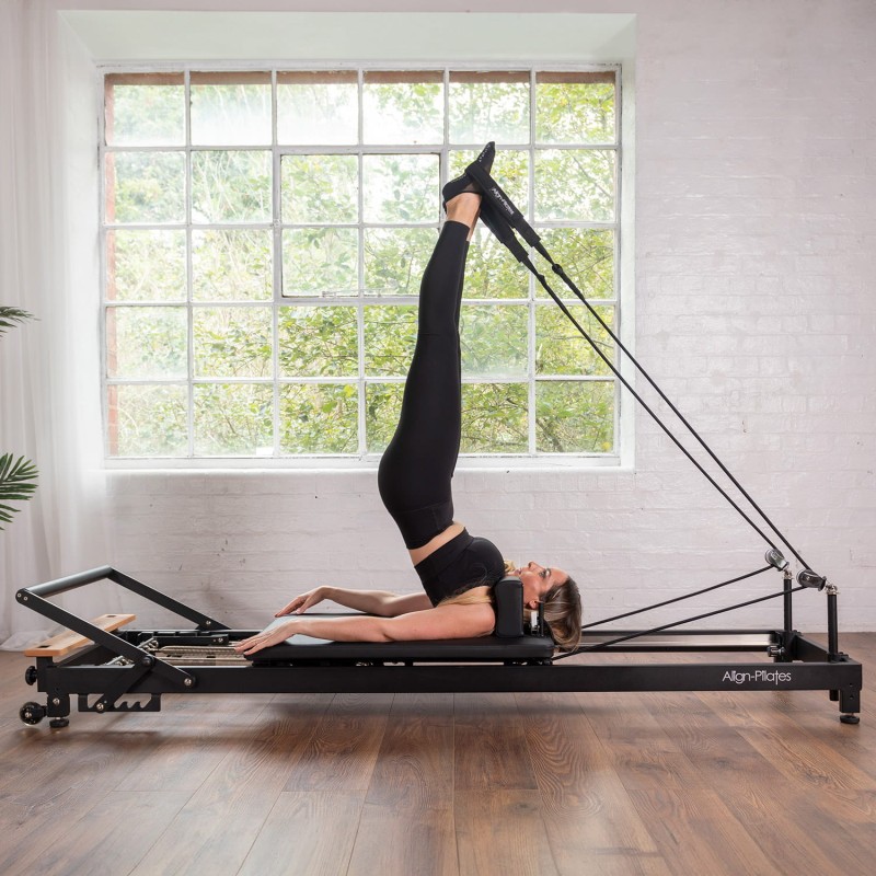 Reformer do pilatesu Align Pilates R8-Pro - czarny