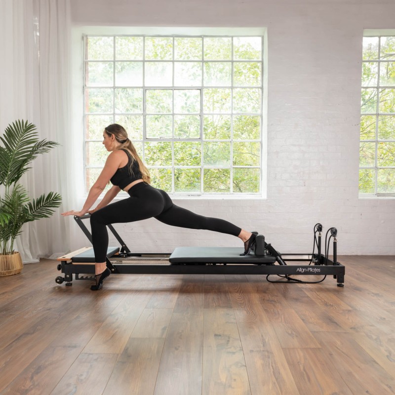 Reformer do pilatesu Align Pilates R8-Pro - czarny
