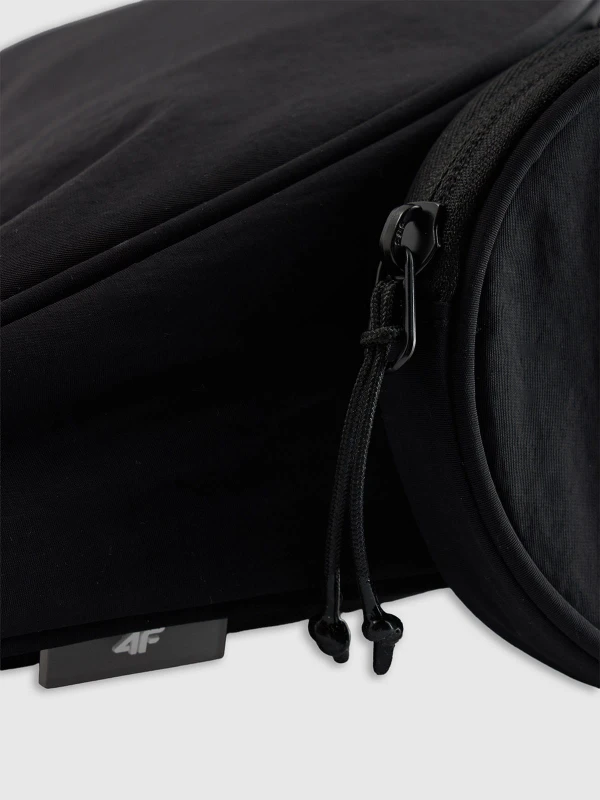 Troba na ramię 4F nerka czarny