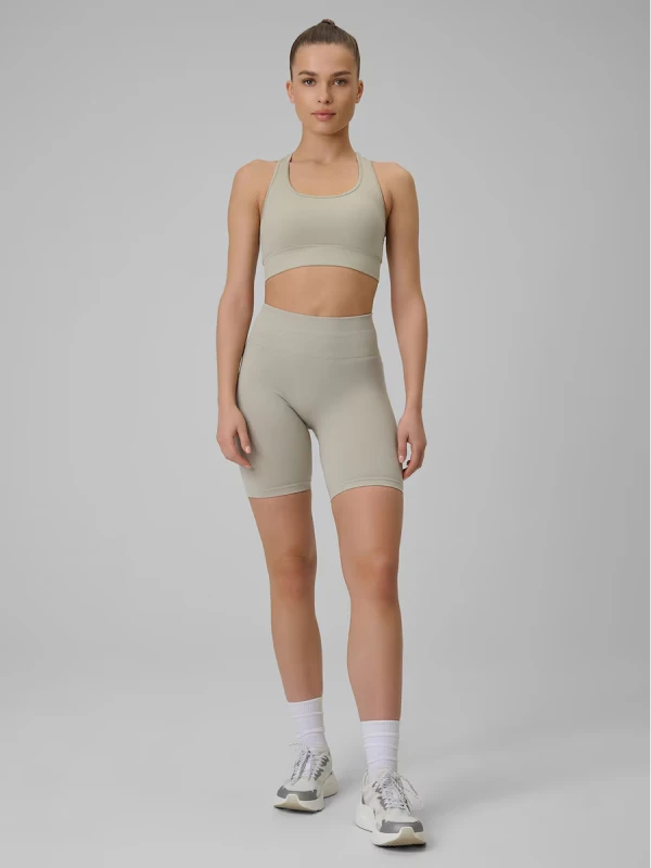 b753963a05fc01424d480c043bd4cdac.png