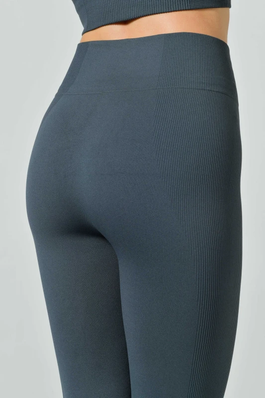 damskie-legginsy-omm-yoga-by-risalti-ilena-granatowe
