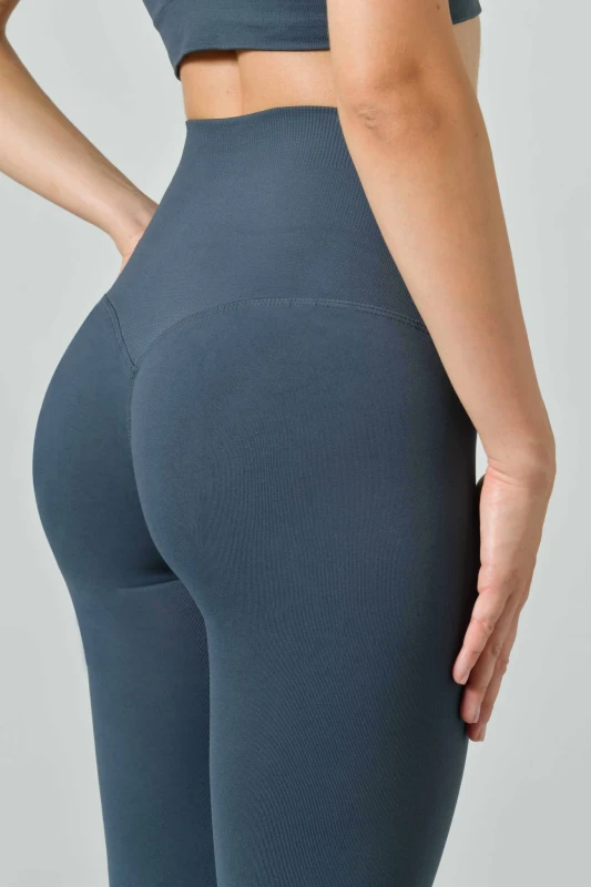 damskie-legginsy-push-up-omm-yoga-by-risalti-sculpt-granatowe