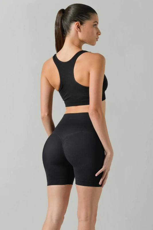 damskie-spodenki-push-up-omm-yoga-by-risalti-sculpt-czarne