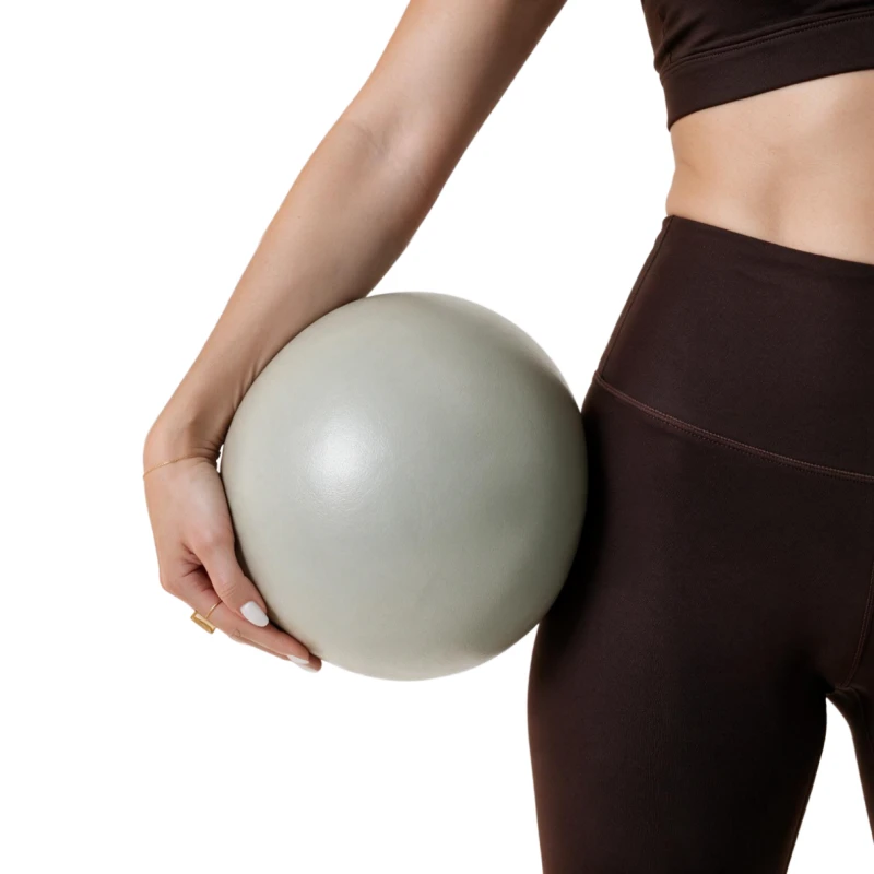 pilka-do-pilatesu-omm-yoga-szary