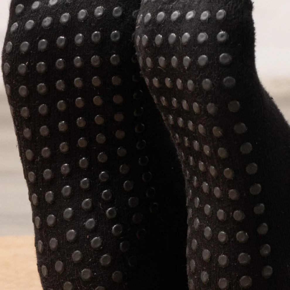 skarpetki do jogi z palcami